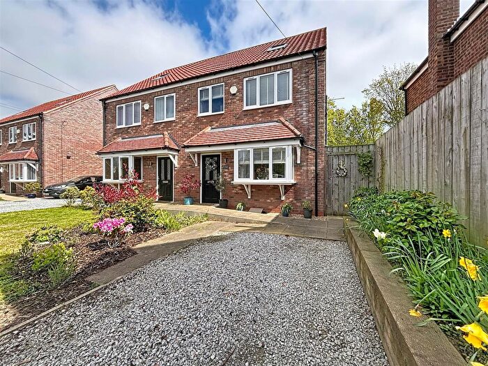 4 Bedroom Semi Detached House For Sale In Lillands, Main Street, Sigglesthorne, HU11