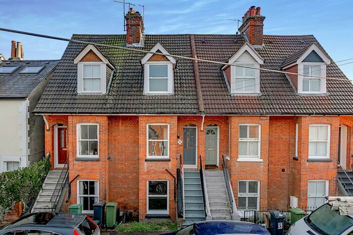 3 Bedroom House To Rent In Victoria Road, Redhill, RH1