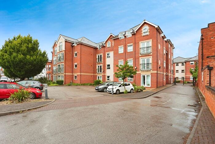 2 Bedroom Apartment To Rent In Cambridge Court, West Bridgford, NG2