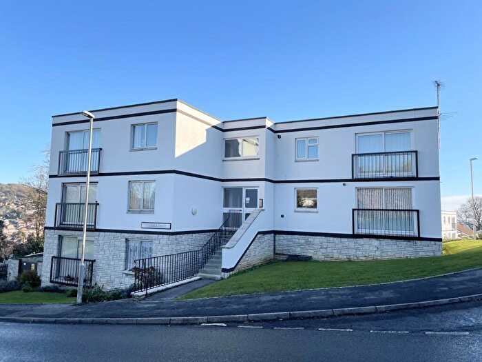 1 Bedroom Apartment For Sale In Clappentail Lane, Lyme Regis, Dorset, DT7