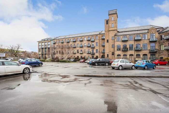 1 Bedroom Flat To Rent In Ledgard Wharf, Mirfield, WF14