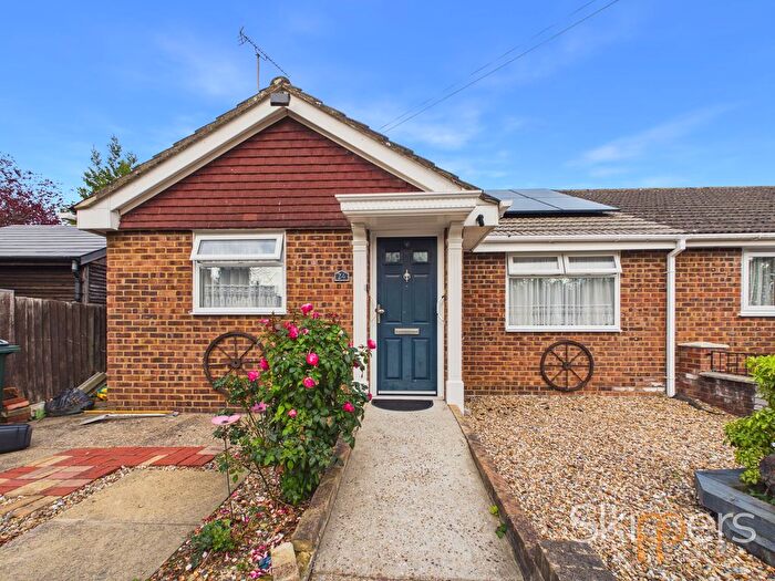 2 Bedroom Semi-Detached Bungalow For Sale In Glebe Way, Kennington, TN24