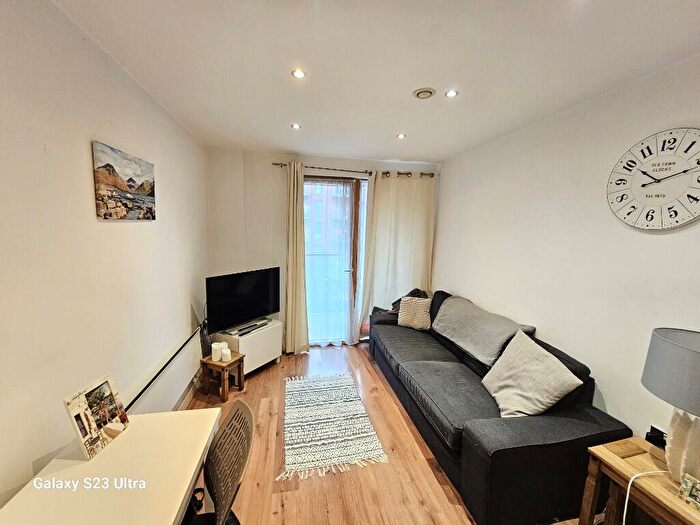 1 Bedroom Apartment To Rent In Ecclesall Road, Sheffield, S11