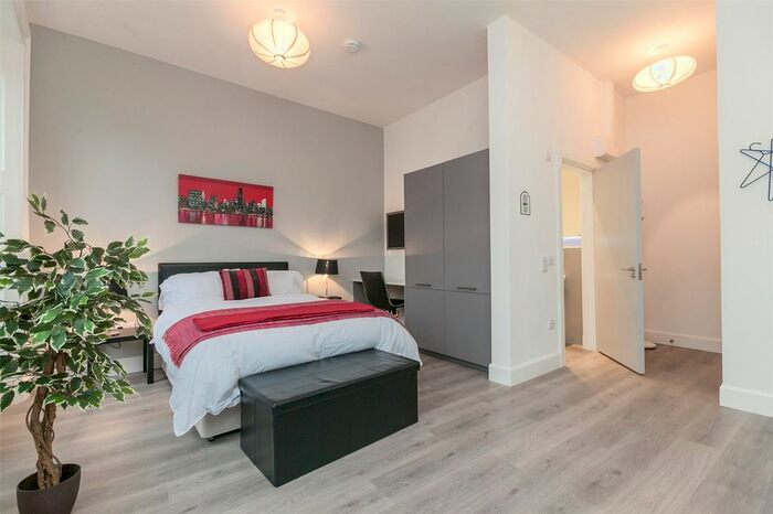 1 Bedroom Flat To Rent In Lothian Street, Edinburgh, EH1