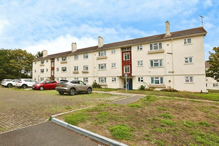 2 Bedroom Flat For Sale In Atherfield Road, Southampton, Hampshire, SO16