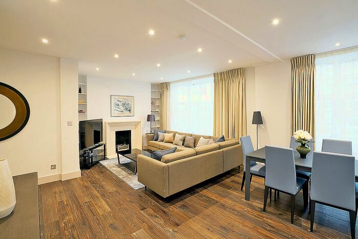 2 Bedroom Flat To Rent In St. Mary Abbots Court, Warwick Gardens, Kensington, London, W14