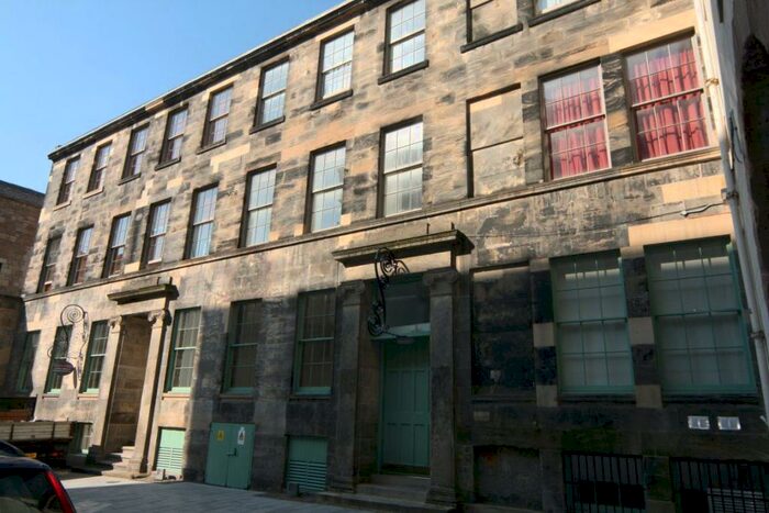 2 Bedroom Flat To Rent In Flat / Virginia Street, G1