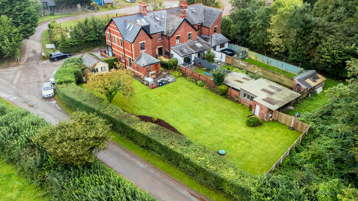 4 Bedroom End Of Terrace House For Sale In Station Terrace, Wenvoe, CF5