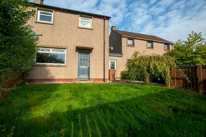 2 Bedroom Link Detached House For Sale In Bankwell Crescent, Strathmiglo, KY14