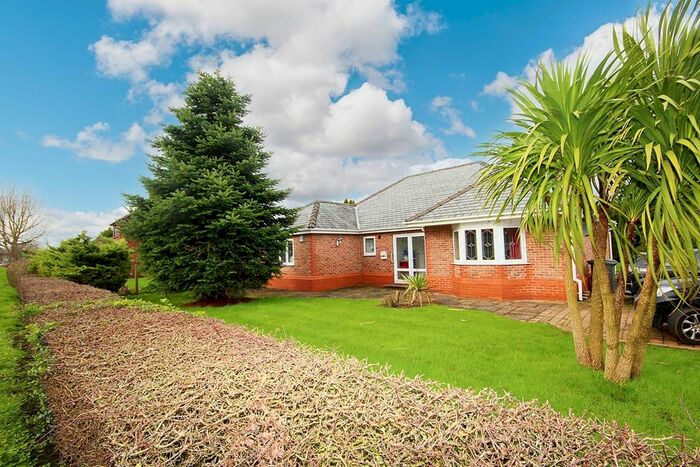 2 Bedroom Bungalow To Rent In Manchester Road, Woolston, Warrington, WA1