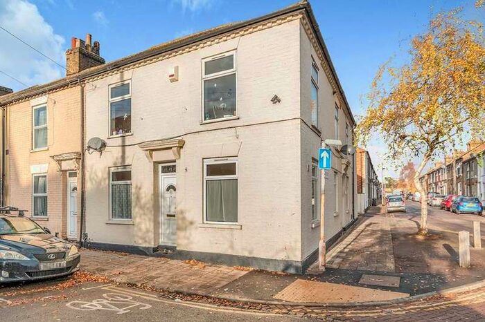 1 Bedroom Apartment To Rent In Commercial Road, Bedford, Bedfordshire, MK40