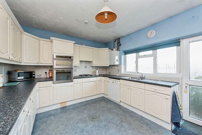 2 Bedroom Bungalow For Sale In Boscombe Road, Worcester Park, KT4
