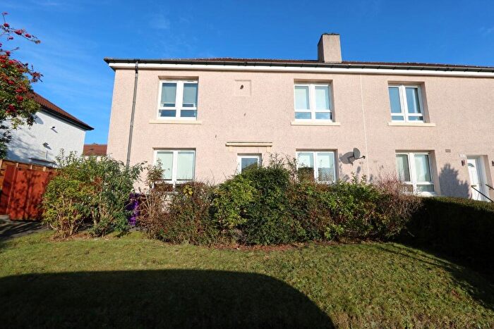 2 Bedroom Maisonette To Rent In Cloberhill Road, Knightswood, Glasgow, G13