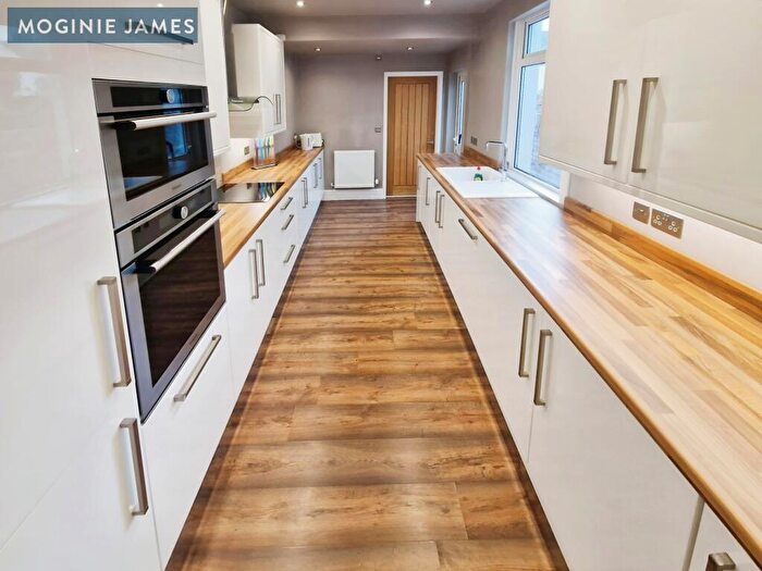 3 Bedroom Terraced House To Rent In Arabella Street, Caerdydd, CF24