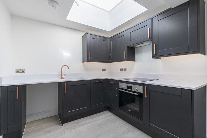 2 Bedroom Apartment To Rent In Hales Road, Cheltenham, GL52