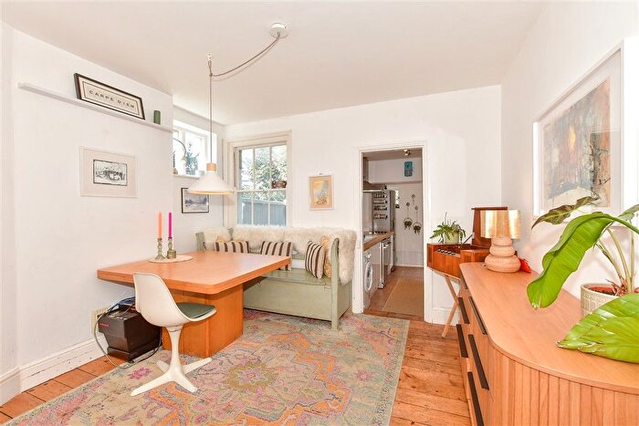 3 Bedroom End Terrace House For Sale In Kent Street, Whitstable, Kent, CT5