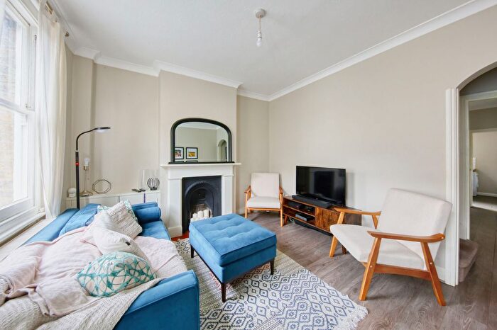 2 Bedroom Terraced House To Rent In Rosedale Road, Richmond, Surrey, TW9