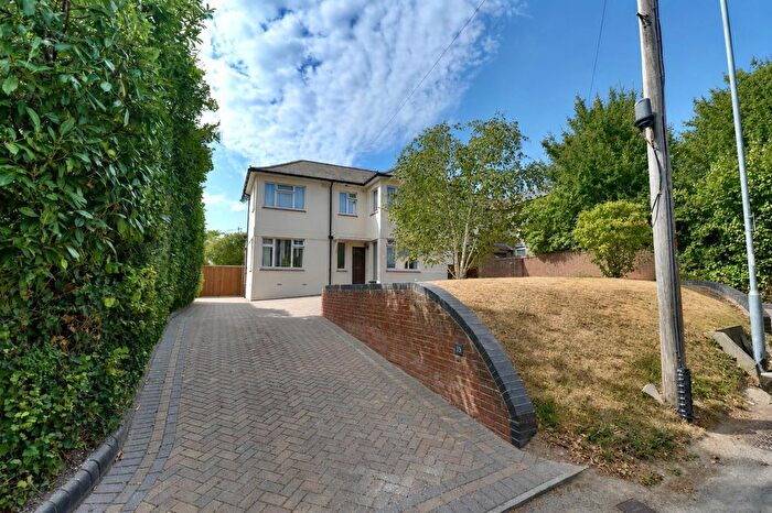 3 Bedroom Detached House For Sale In Drayton Lane, Drayton, Portsmouth, PO6