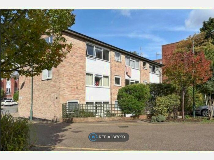 1 Bedroom Flat To Rent In Remenham Court, Kingston Upon Thames KT2