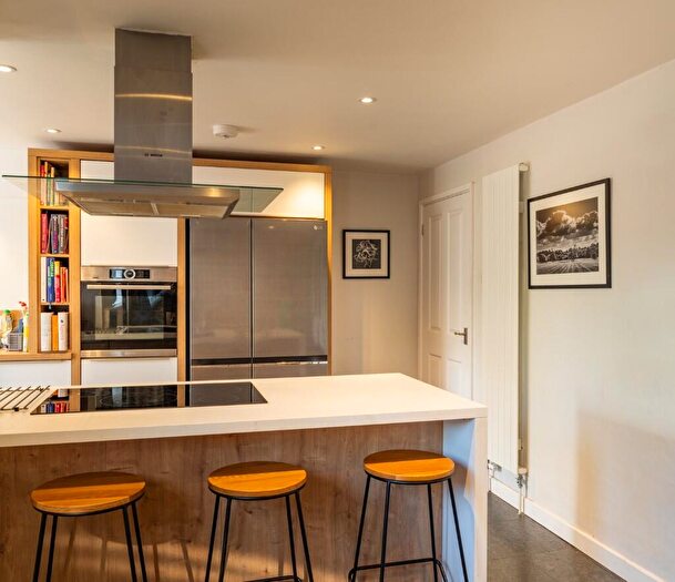 3 Bedroom Semi-Detached House For Sale In Townsend Rise, Bruton, Somerset, BA10