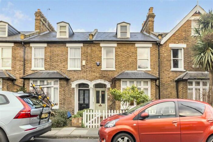 1 Bedroom Property To Rent In Gloucester Road, Kew, Richmond, TW9