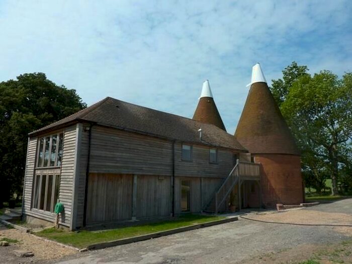 5 Bedroom Barn Conversion To Rent In Tillingham Lane, Peasmarsh, East Sussex, TN31