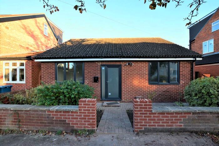 2 Bedroom Detached Bungalow To Rent In Julian Road, West Bridgford, NG2