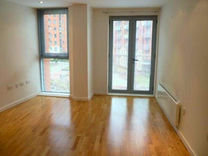 2 Bedroom Flat To Rent In Elba, Gotts Road, City Island, Leeds, LS12