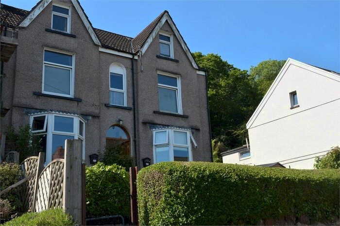 2 Bedroom Flat To Rent In Overland Road, Mumbles, Swansea, SA3