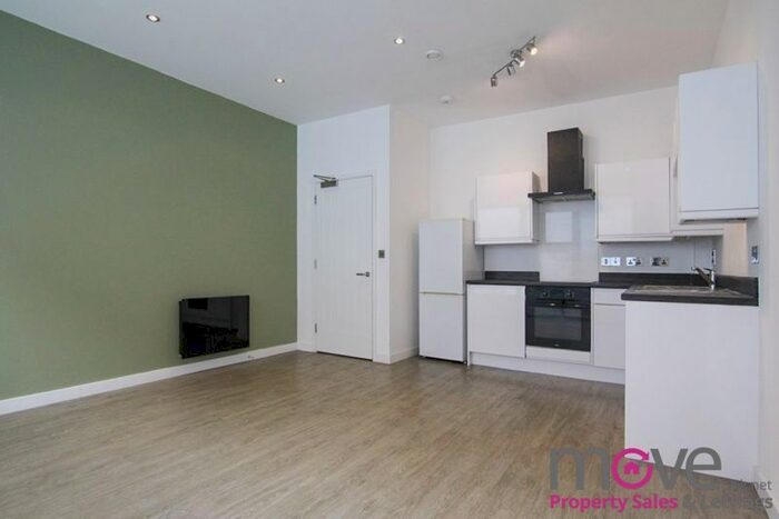 2 Bedroom Flat To Rent In Clarence Walk, St. Georges Place, Cheltenham, GL50