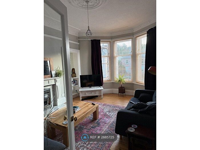 2 Bedroom Flat To Rent In Cardwell Road, Gourock, PA19