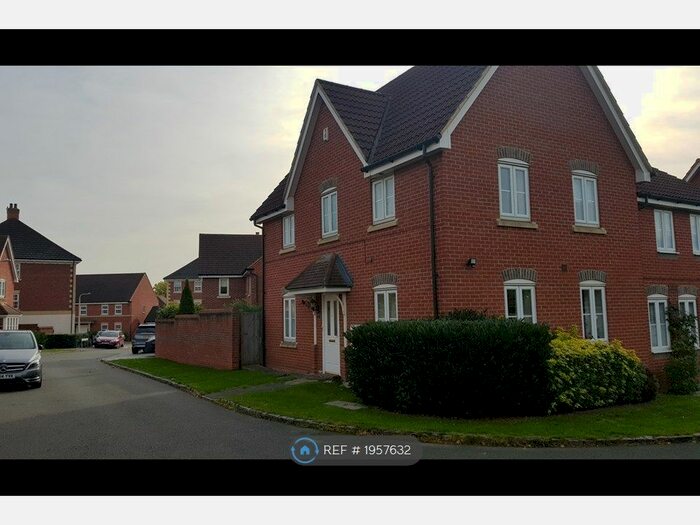 3 Bedroom Semi-Detached House To Rent In Fuchsia Grove, Reading, RG2