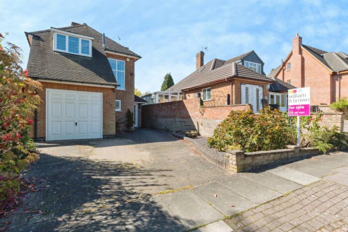 3 Bedroom Detached House For Sale In Uppingham Road, Leicester, LE5