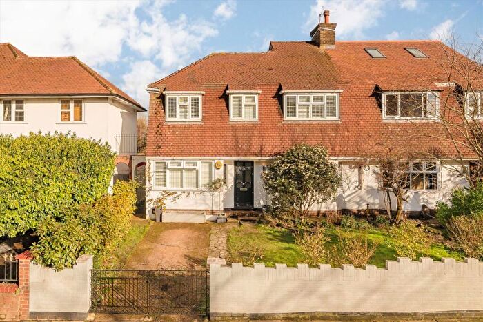 5 Bedroom Semi Detached House For Sale In Thornton Road, Balham, SW12