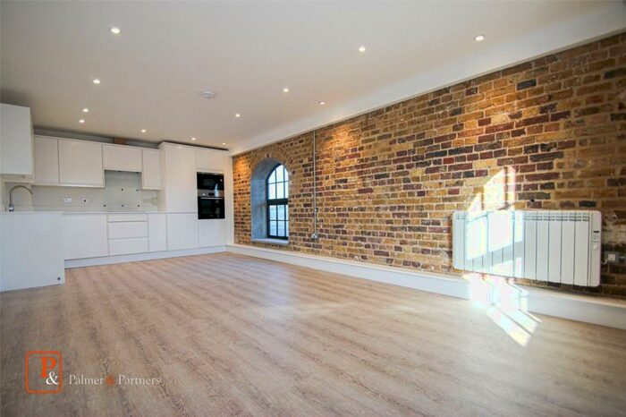 1 Bedroom Apartment To Rent In Maponite Buildings, Hawkins Road, Colchester, Essex, CO2