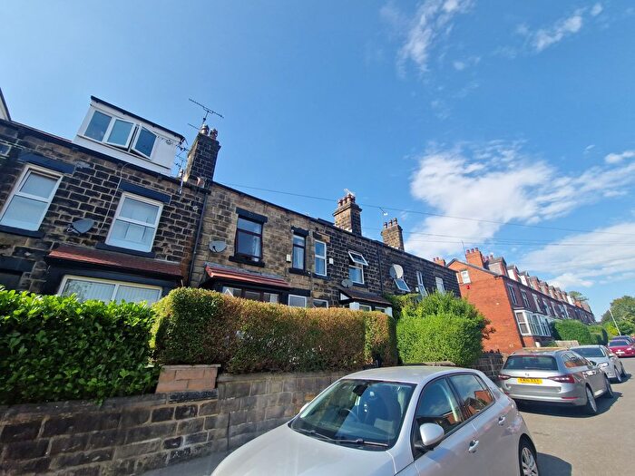 3 Bedroom Terraced House To Rent In Bentley Lane, Leeds, West Yorkshire, LS6