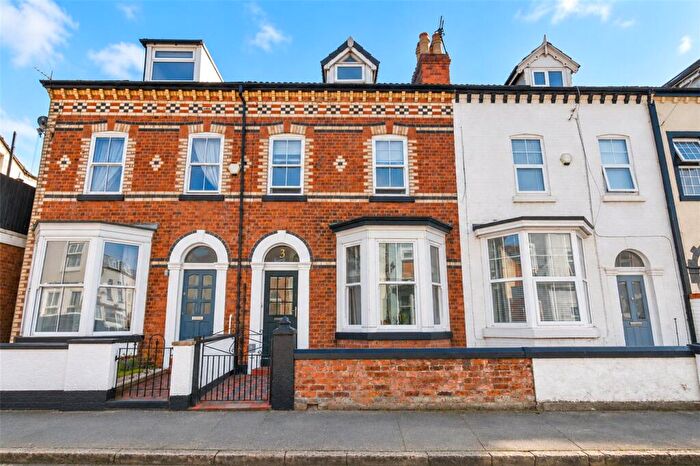 4 Bedroom Terraced House For Sale In Strand Road, Hoylake, Wirral, CH47