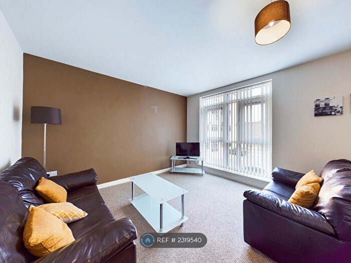 2 Bedroom Flat To Rent In Trinity Wharf, Hull, HU1