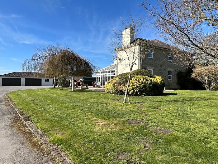 4 Bedroom Detached House For Sale In Byall Fen Drove, Manea, March, Cambs., PE15