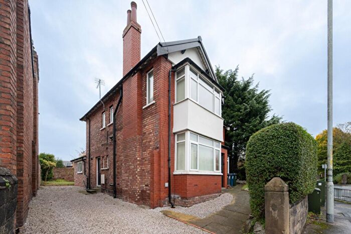 6 Bedroom Detached House For Sale In St. Helens Road, Ormskirk, L39