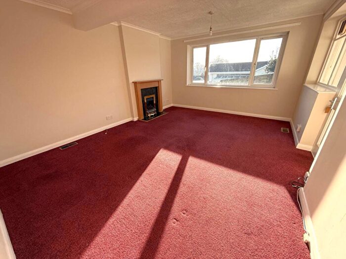 2 Bedroom Bungalow For Sale In Linden Close, Exmouth, EX8
