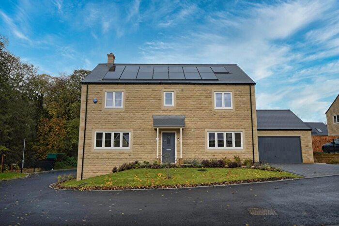 5 Bedroom Detached House For Sale In Normanhurst Park, Matlock, DE4