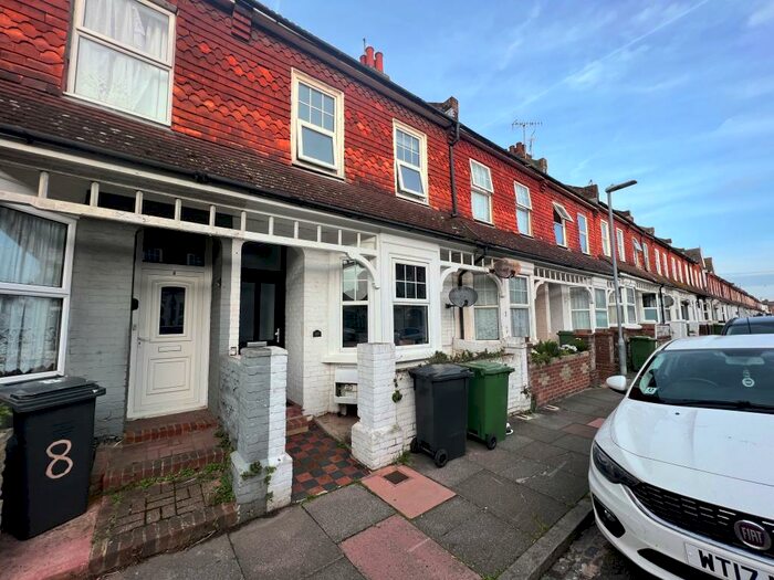 2 Bedroom Terraced House To Rent In Dursely Road, BN22