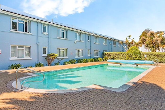 1 Bedroom Flat For Sale In Esplanade Road, Paignton, TQ4