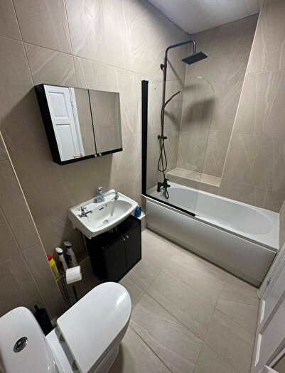 2 Bedroom Flat To Rent In Cliffe House, Blackwall Lane, London, SE10