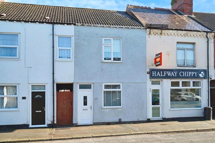 3 Bedroom Terraced House For Sale In Belvoir Road, Coalville, Leicestershire, LE67