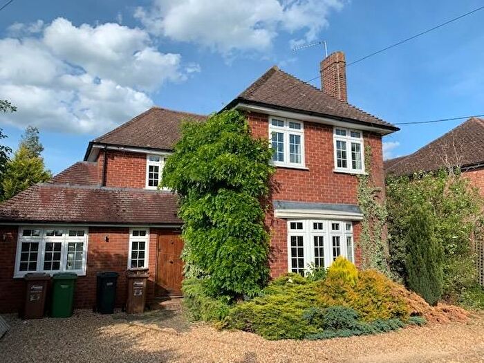 4 Bedroom Detached House To Rent In Wantage Road, Wallingford, OX10
