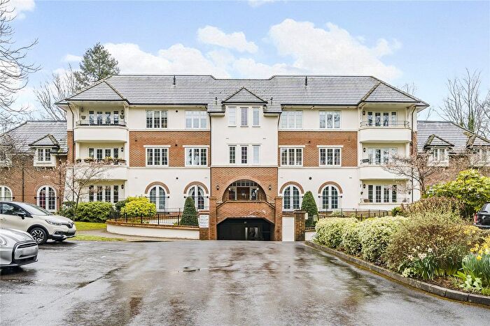 2 Bedroom Flat To Rent In Wood Road, Hindhead, Surrey, GU26