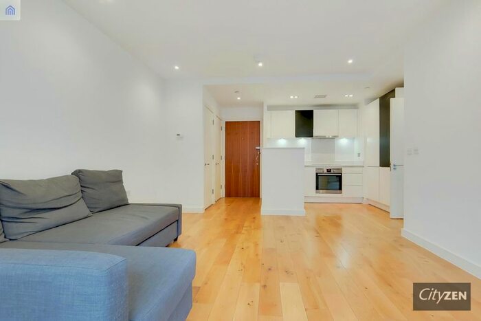 1 Bedroom Flat To Rent In Grand Regent Tower, Cadmium Square, Bethnal Green, E2