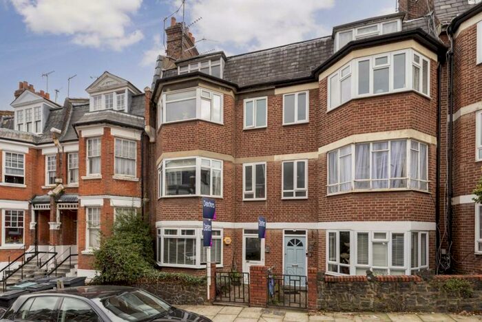 2 Bedroom Flat To Rent In Milton Road, Highgate, N6